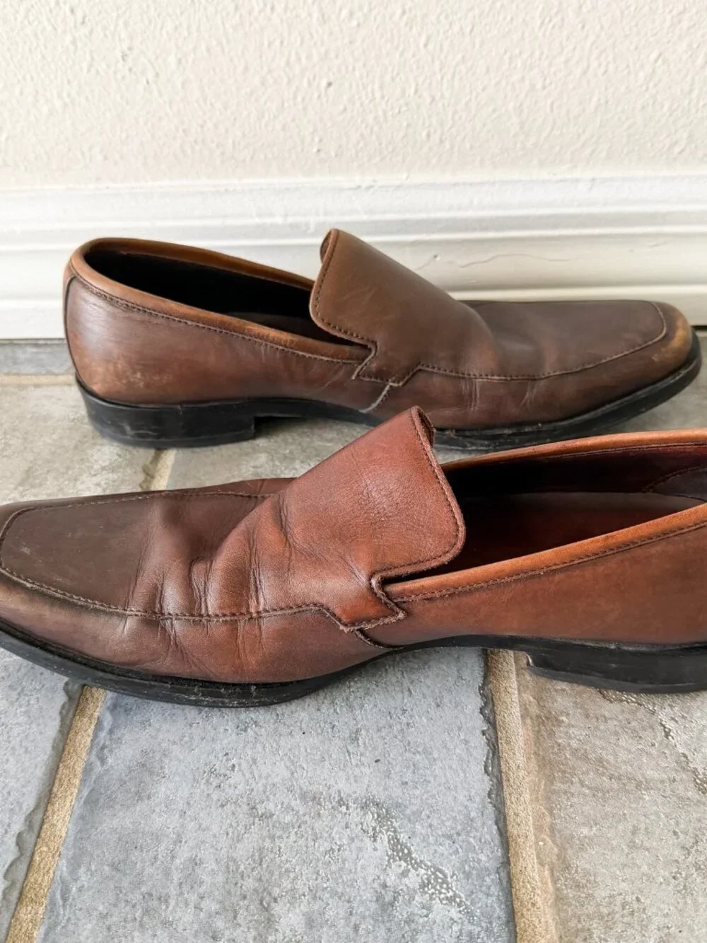 Hugo Boss Brown Leather Loafers Mens 9 Slip On Square Toe Dress Shoes